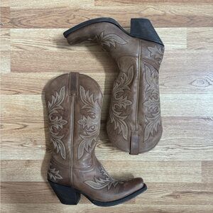 Ariat Cowgirl Boots